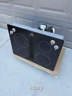 30 Jenn-air JED8430BDB 4-Burner Electric Cooktop Downdraft Vent Radiant Black