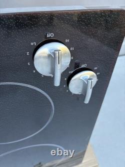 30 Jenn-air JED8430BDB 4-Burner Electric Cooktop Downdraft Vent Radiant Black