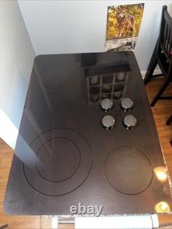 Jenn Air CCE3401B 30 Inch Electric 4 Burner Cooktop Glass Top 3 Wire 120/240V