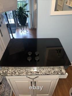 Jenn Air CCE3401B 30 Inch Electric 4 Burner Cooktop Glass Top 3 Wire 120/240V