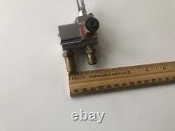 Jenn-Air Range Stove Surface Burner Valve Set 73001050 73001051 Simmer