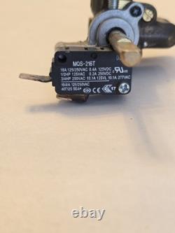 OEM Jenn-Air 73001360 Pro-Range Valve Burner (Nat)WithSwitch Model PRG4810NP USED